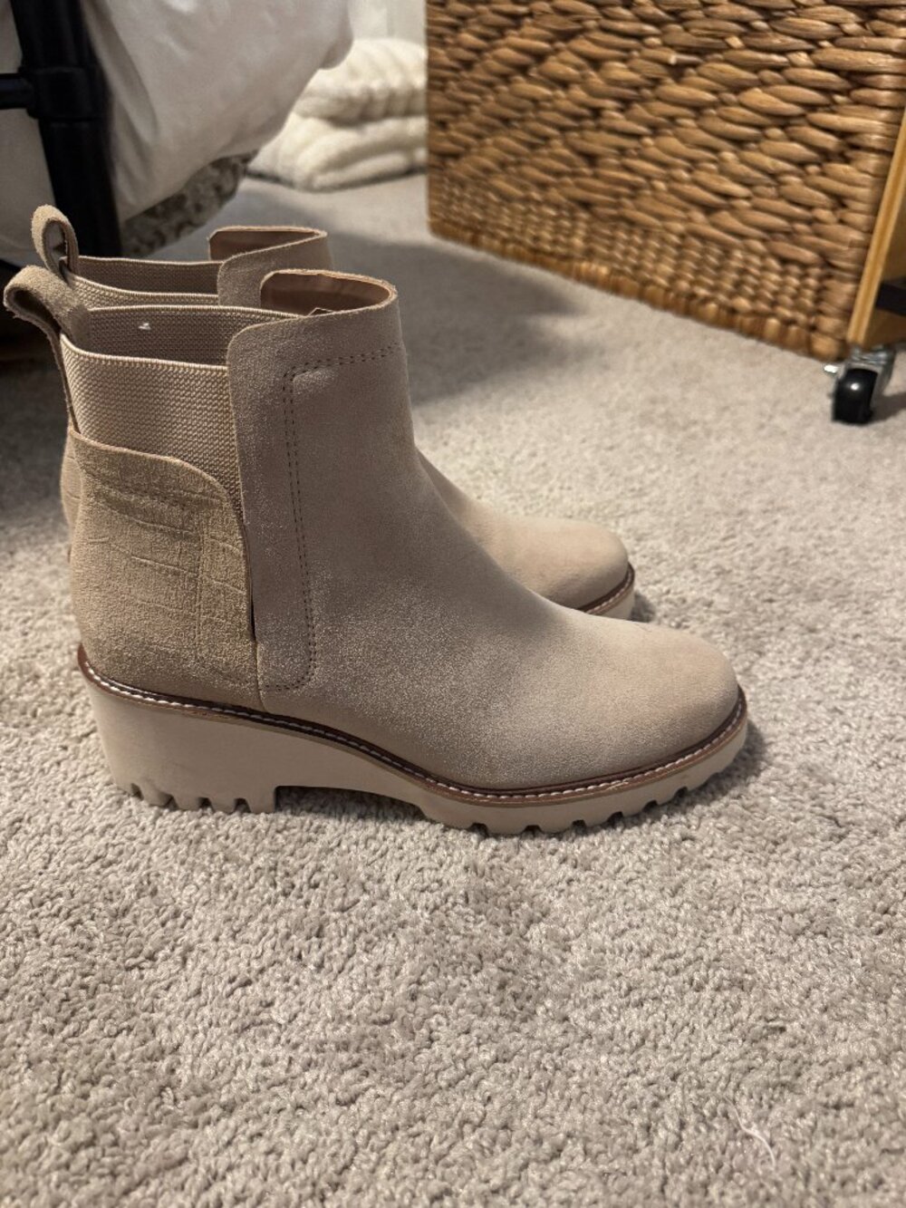 Dolce Vita Huey H20 Wedge Chelsea Booties - Size 9.5